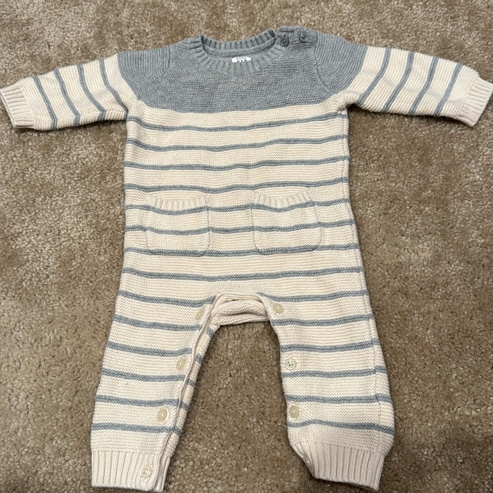 Gap knitted one piece sweater